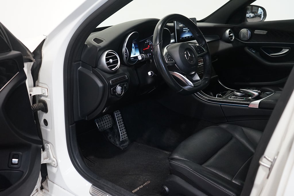 Mercedes-Benz C 200T 9G-T AMG Line Panorama Burmester 184hk 4.99% Ränta