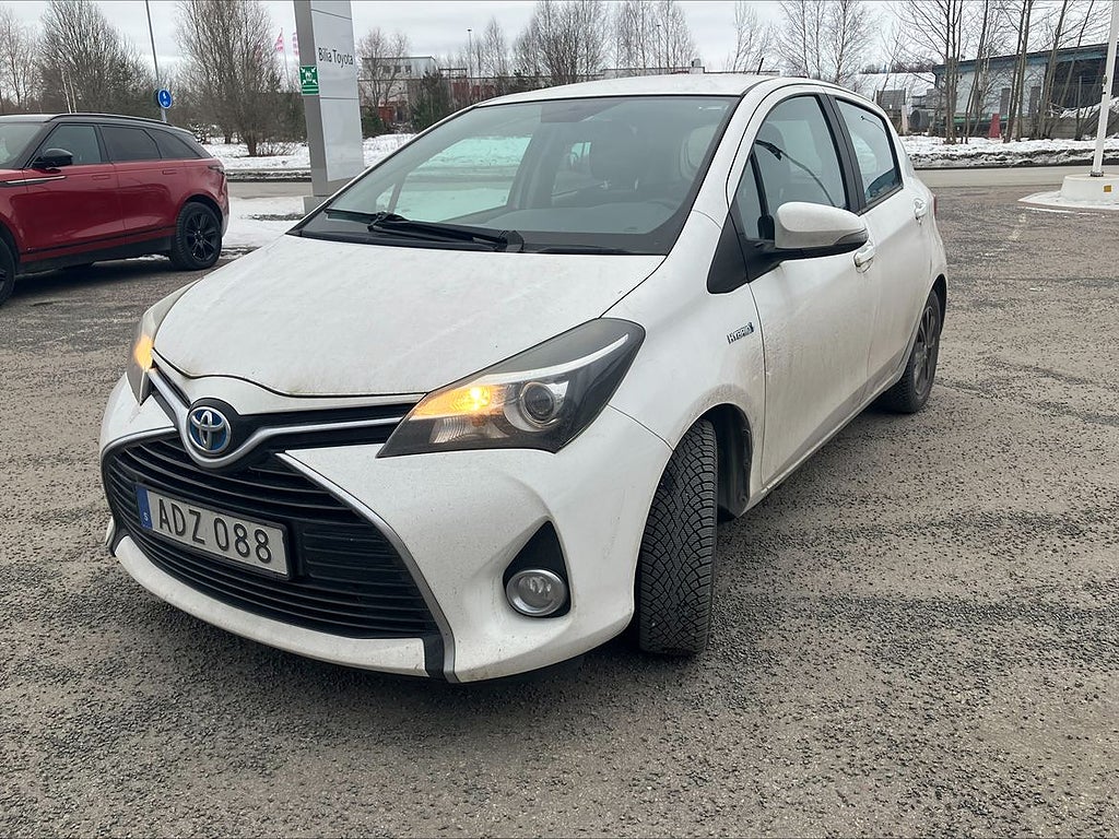 Toyota Yaris Hybrid Active / Vinterhjul
