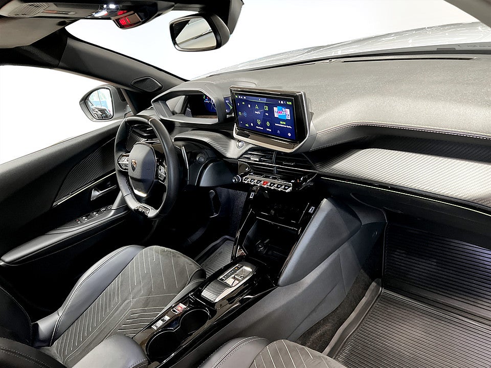 Bild på Peugeot 2008 GT 1.2 PT 130hk Aut EL-STOL FÖRARE B-KAMERA