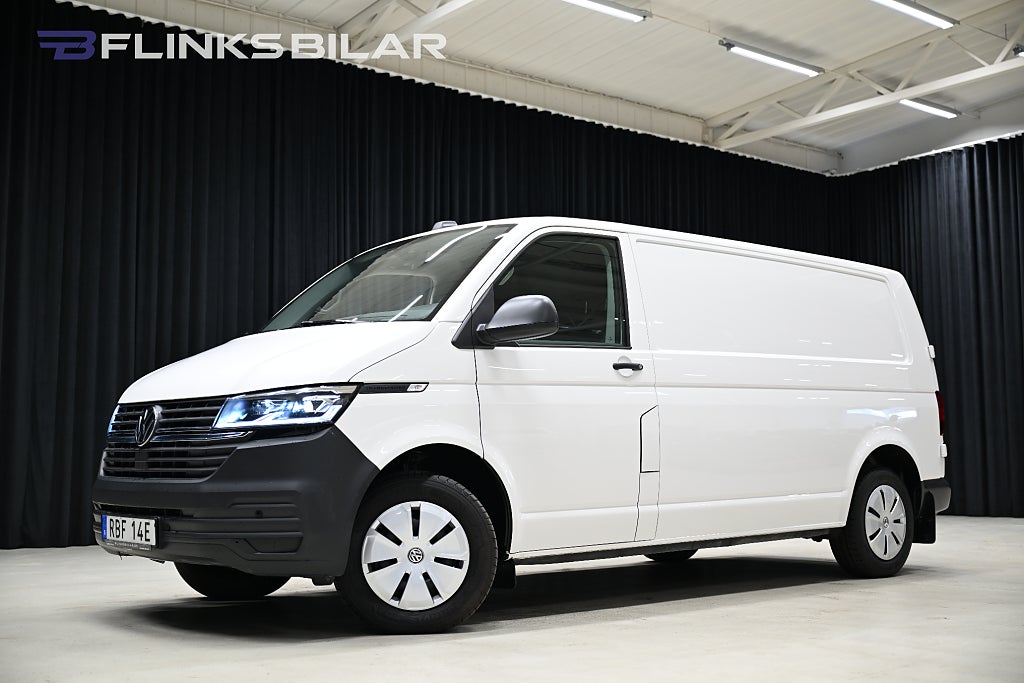 Volkswagen Transporter DSG 150HK L2 LED|Drag|Värmare|Inredning|Lågmil|Leasbar