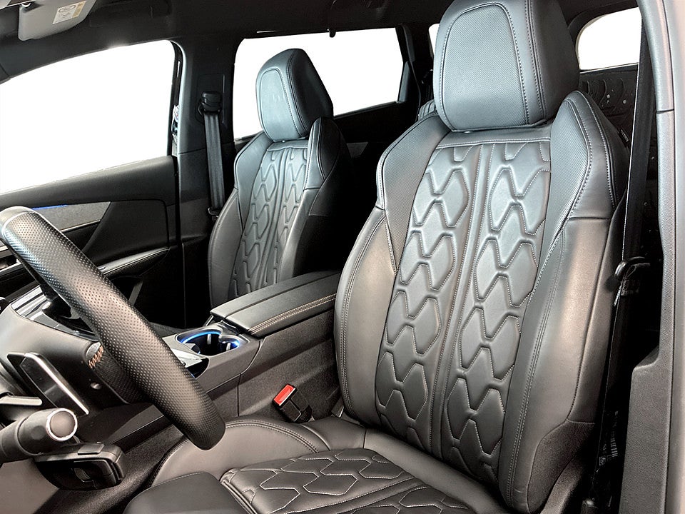 Bild på Peugeot 5008 GT Black Pack 1.2 PT 130hk Aut 7-SITS B-KAMERA ELSTOL