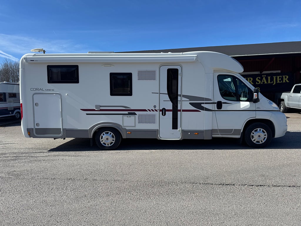 Adria Coral 690 2.3 MultiJet Manuell 