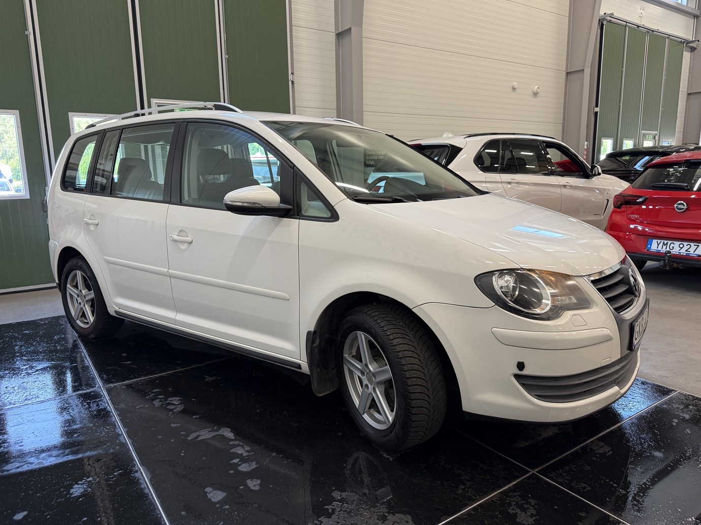 Volkswagen Touran 2010, bild 7/46