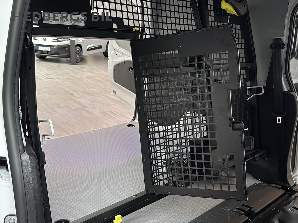 Peugeot Partner Crew Cab 130  5-SITS   thumbnail