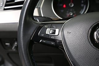 Kombi Volkswagen Passat 12 av 26