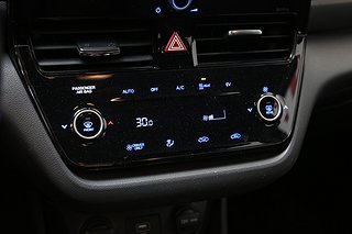 Halvkombi Hyundai IONIQ 21 av 24