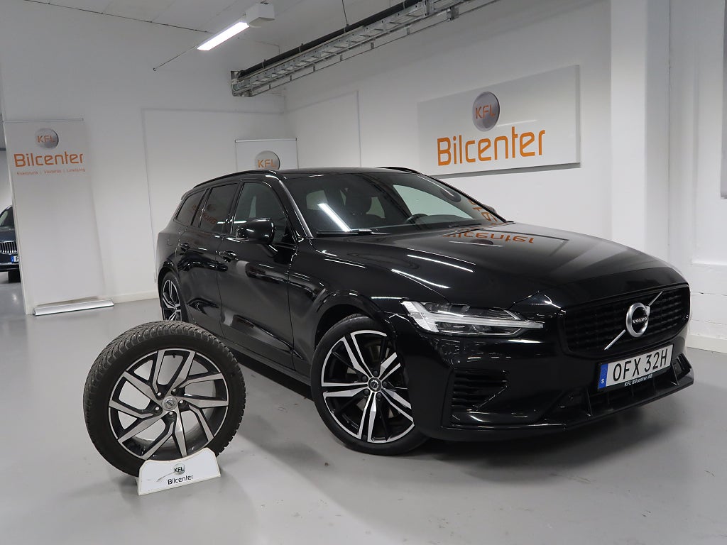Volvo V60 Recharge T6 AWD R Design Aut-V däck ingår-Kamera
