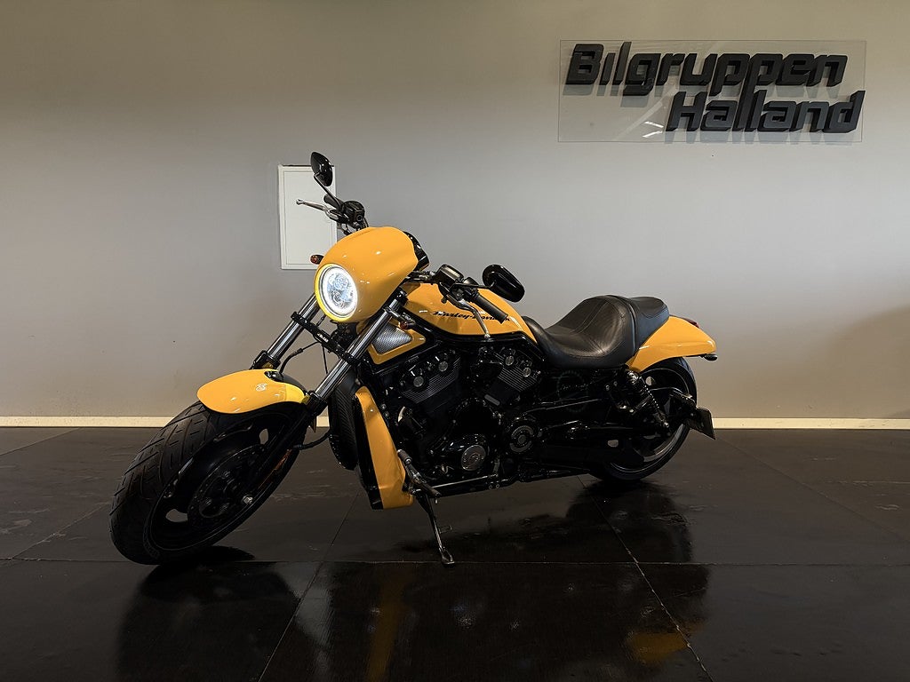 Harley-Davidson VRSCDX Night Rod Special 1.3 Låga mil Vance & Hines LED Mr Cap