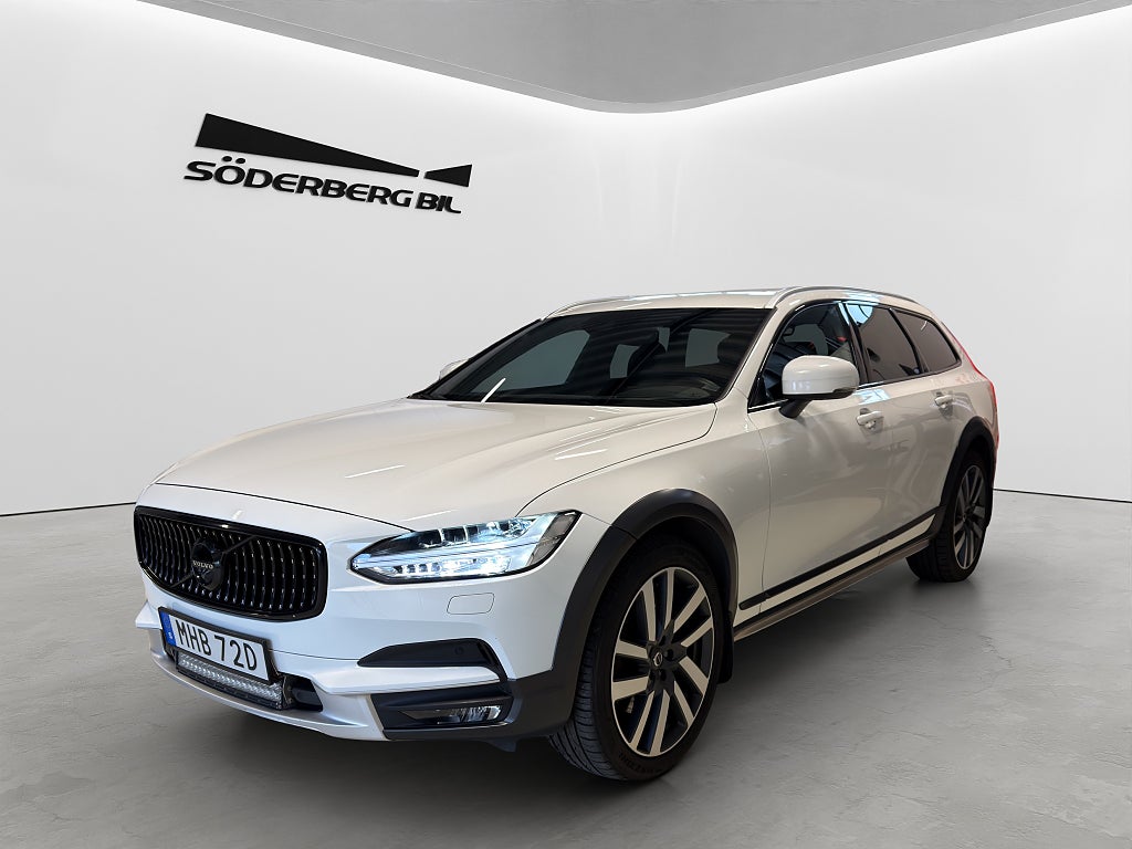 Volvo V90 Cross Country Polestar D5 AWD 240HK 360-kam Navi HUD LUFT H/K SE UTR