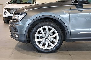 SUV Volkswagen Tiguan 5 av 25