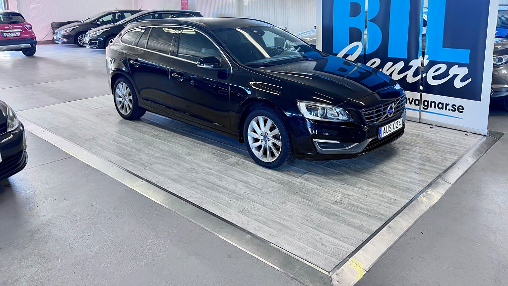Volvo V60 D2 Powershift Momentum 