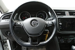 SUV Volkswagen Tiguan 9 av 14