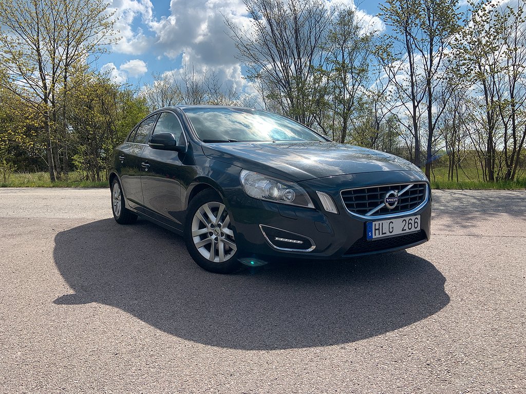 Volvo S60 D3 Geartronic Momentum Nyserv Nybes K-rem bytt