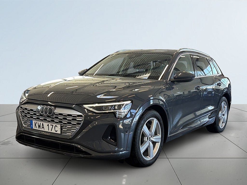 Audi q8-e-tron Q8 50 e-tron quattroS&V-Hjul/Kam/Drag/Skinn/Navi/MOMS
