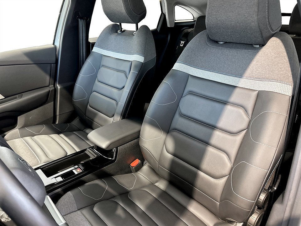 Bild på Citroën C4 Shine 1.2 PT 130hk Aut - 360-KAMERA, CARPLAY