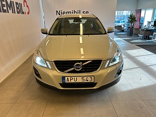 Volvo XC60 D5 AWD Summum Dragkrok/Skinn/D-Värm/SoV/P-sens
