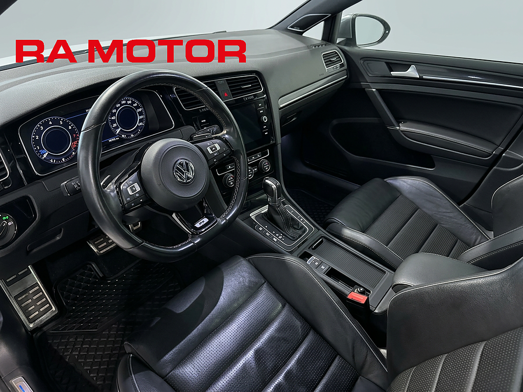 Volkswagen Golf R 2.0 TSI 4Motion 300hk | Pano | Dynaudio | Cockpit 2019