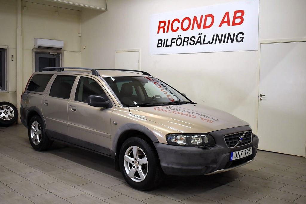 Volvo XC70 2.5T 210HK AWD  DRAGKROK SKINN MKT FIN