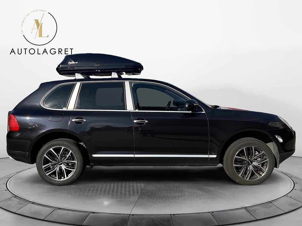 Porsche Cayenne 2006 - miniatyr 7