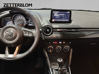 Halvkombi Mazda 2 10 av 15