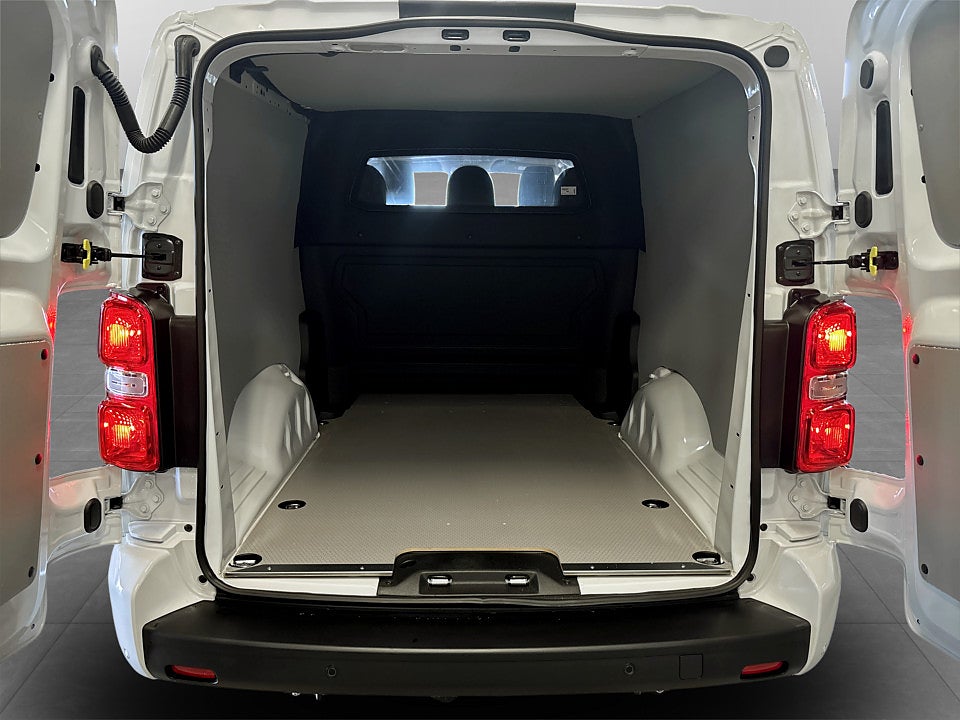 Bild på Citroën Jumpy Crew Cab Business 180hk Aut L3 -EDITION! SERVICE & V-HJUL 