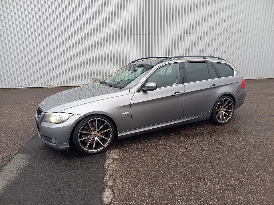 BMW 330 d xDrive Touring Automat Comfort, Dynamic 