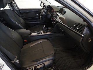 Sedan BMW 320 10 av 21