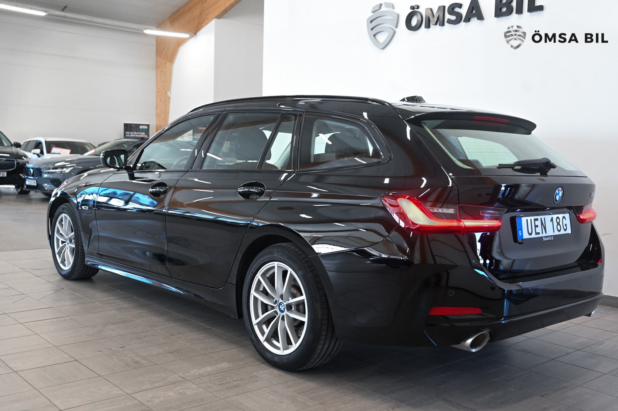 BMW 330 2023, kuva 5/10