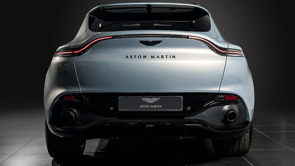 Aston Martin DBX har en fyrliters V8-motor på 550 hästkrafter. 