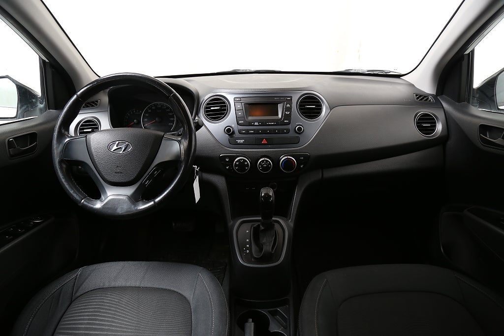 Hyundai i10 1,0 blue 67hk Comfort Automat Extraljus P-sensorer 2018