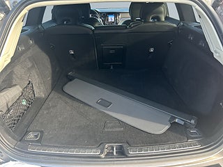 Volvo V60 B4 Advanced SE SoV-däck/HK-Ljud/Kamera/Elstol/Psens – bild 12