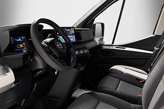 Transportbil - Skåp Nissan Interstar 2 av 14