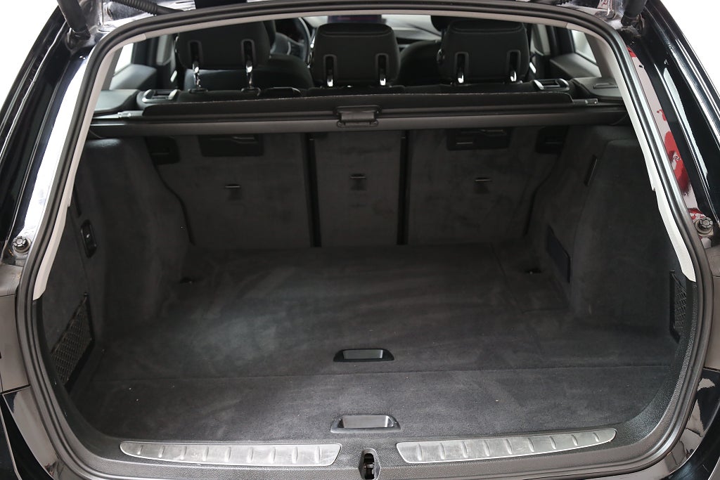 BMW 320 i xDrive 184hk Sport line Touring Aut Dragkrok