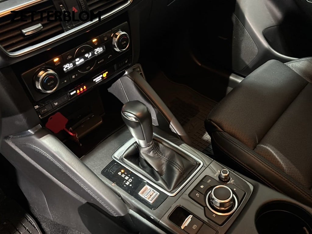 SUV Mazda CX-5 14 av 15