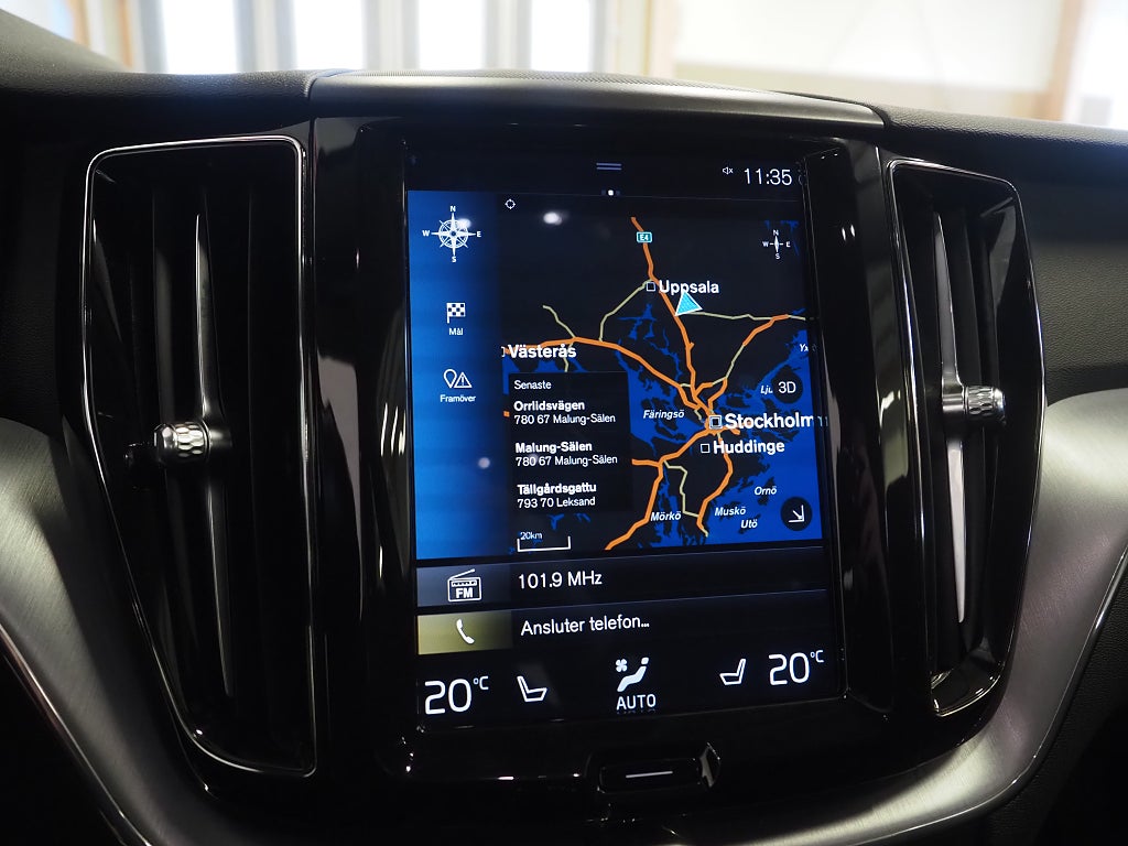 Volvo XC60 D4 Aut 190hk Momentum Teknikpkt B-Kamera D-Värm Navi 2020