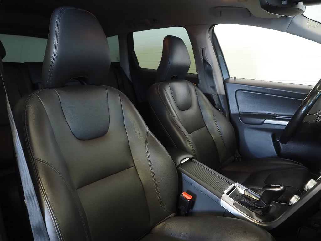 Volvo XC60 D4 AWD Aut Summum Business| Drag | D-värm | Kamrem bytt 2016