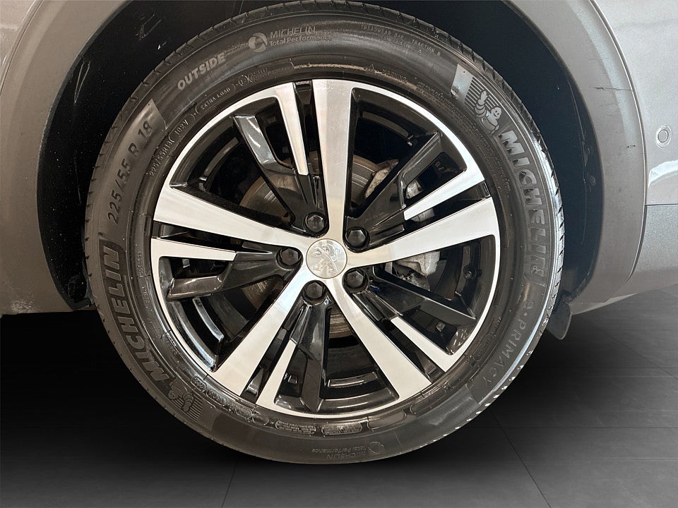 Bild på Peugeot 5008 GT 1.2 PT 130hk Aut KAMPANJ VINTERHJUL INGÅR