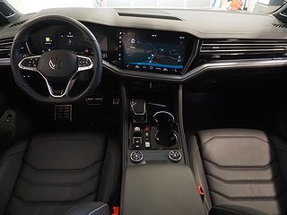 SUV Volkswagen Touareg 17 av 26