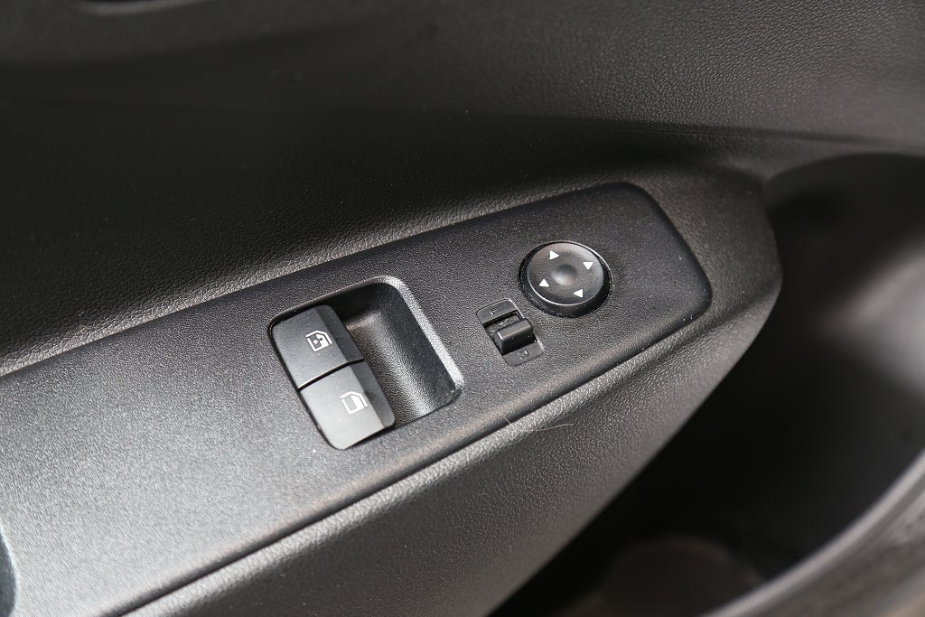 Hyundai i10 1,0 blue AMT Essential Automat CarPlay Leasbar 2022