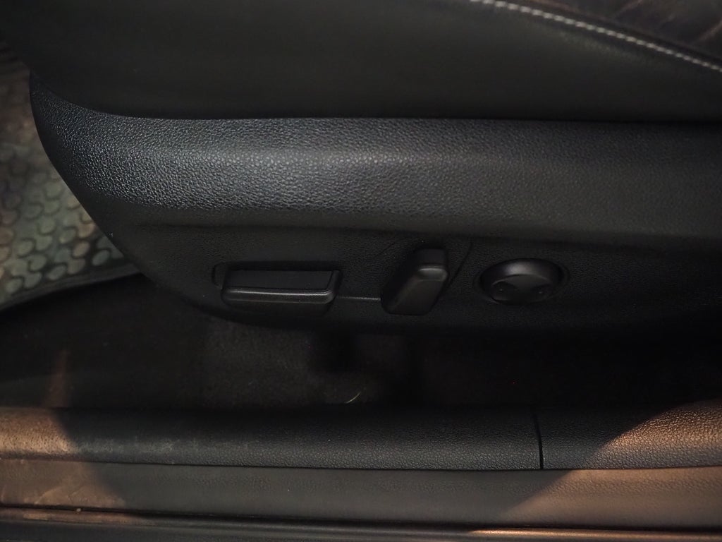 Kia Niro P-HEV DCT Advance Plus 141hk | Pluspaket 2 | Skinn | 2019