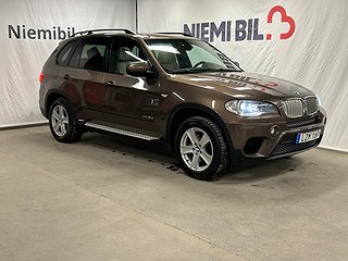 BMW X5 xDrive 40d Sport Värmare/Panorama/GPS/S&V-däck/Drag