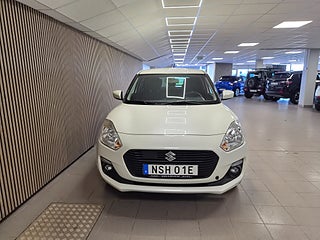 Suzuki Swift 1.2 Dualjet DOHC 16V VVT AllGrip Euro 6 — bild 2 av 11