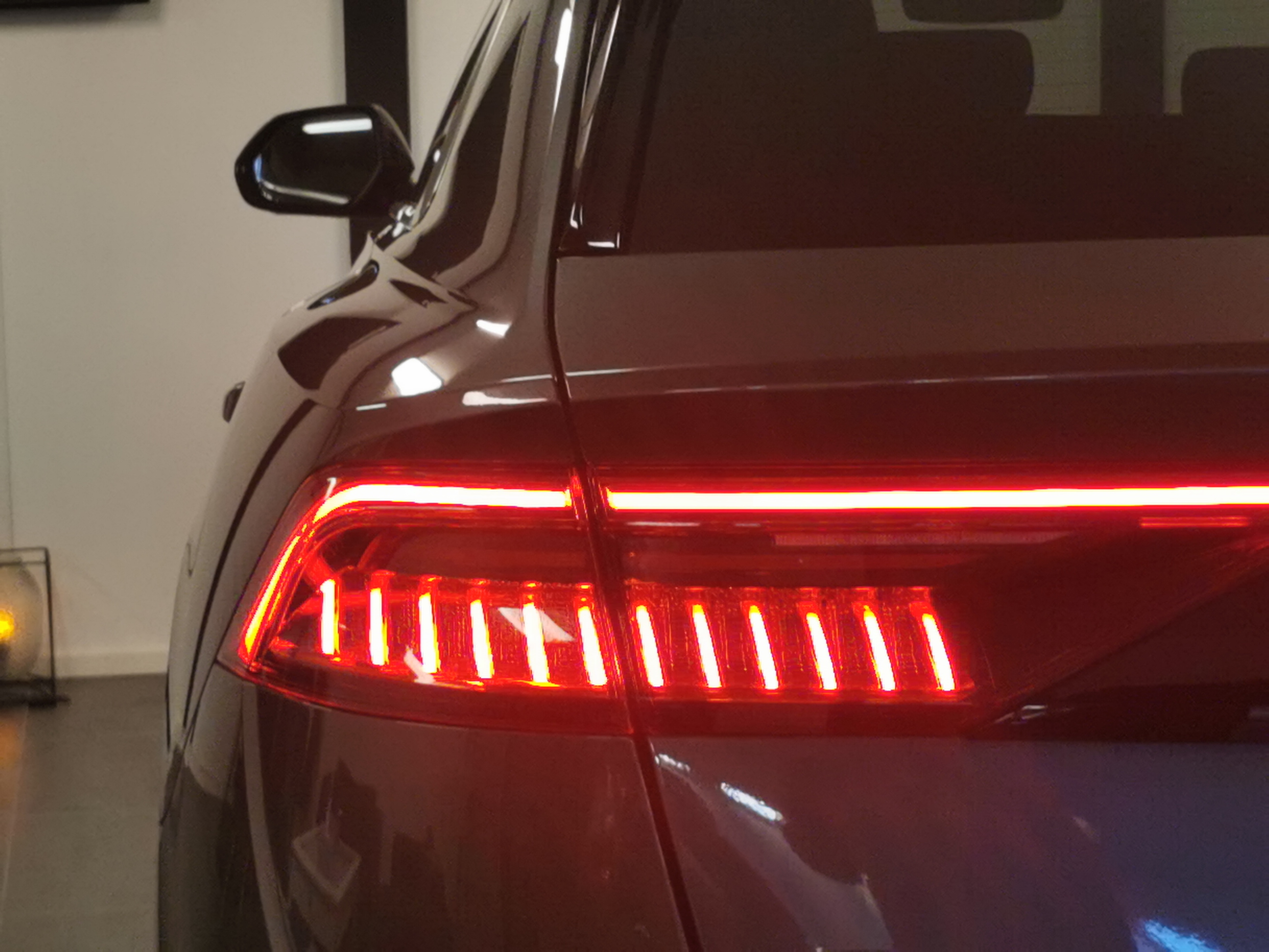 Audi Q8 2019, bild 4/47