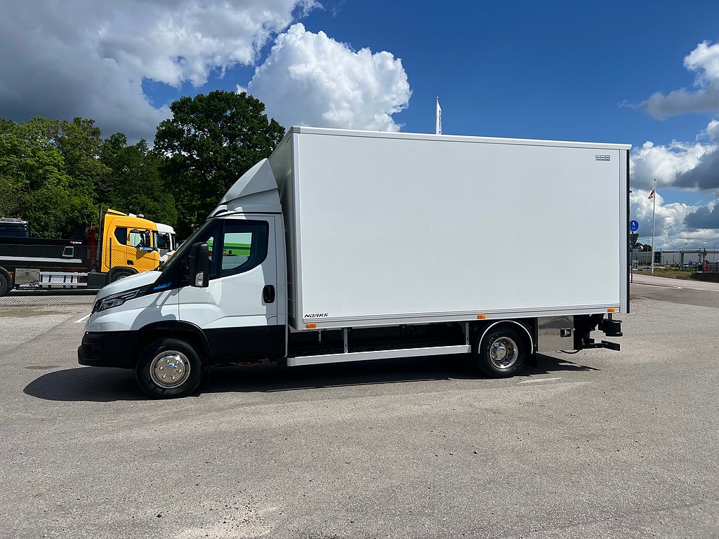 Iveco Daily 72C14E AirPro Skåpbil med Z-Lift, ELBIL