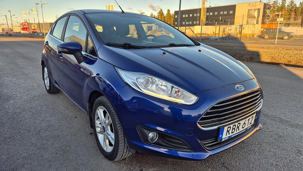Ford Fiesta 5-dörrar 1.0 EcoBoost Titanium EU6 Ny kamrem/Nybes 