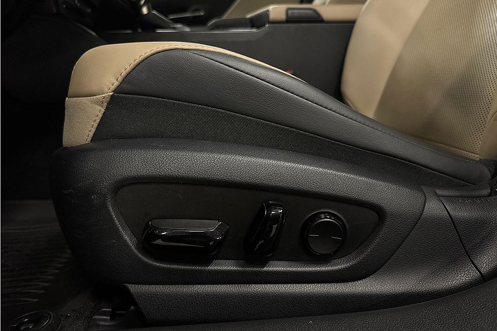 Lexus ES ES300h Limited Edition, Läder, FR 2,95%, kamera, Navi