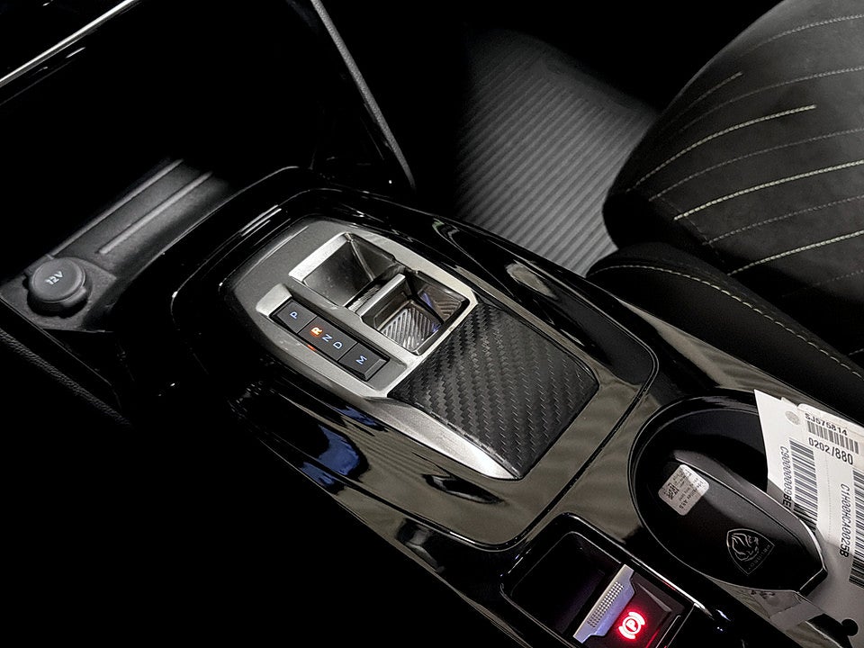 Bild på Peugeot 2008 GT 1.2 PT 130hk Aut B-KAMERA CARPLAY