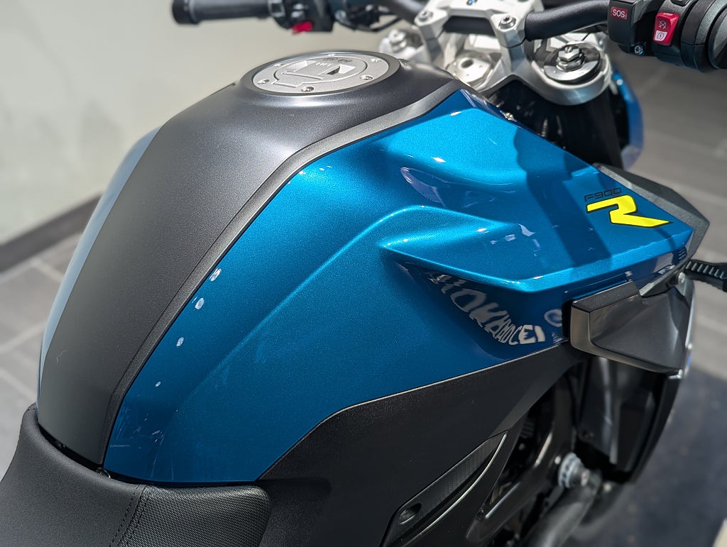 BMW F900R.Quickshifter och Värmehandtag på köpet!.Dynamic.Omg lev!