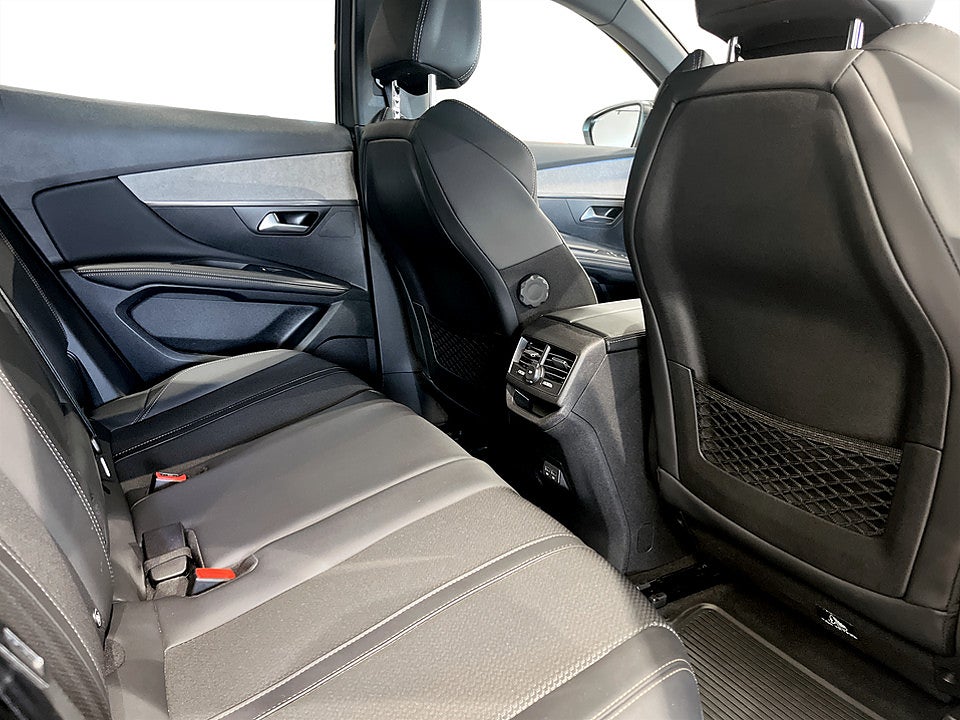 Bild på Peugeot 3008 GT 1.2 PT 130hk Aut B-KAMERA CARPLAY