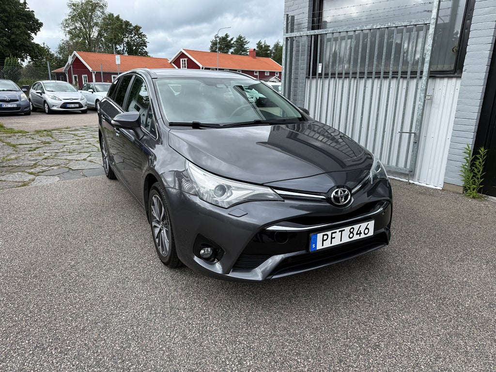 Toyota Avensis 1.8 147HK ACTIVE PLUS KOMBI / DRAG / 11200Mil